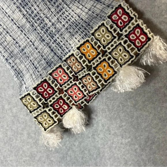 John • Mark Tassle Tie Notch Neck Granny Square Tunic Top - Picture 2 of 6